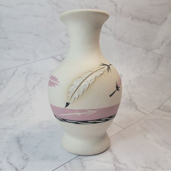 Vintage Native American pottery vase signed pink feather Little Violet 38 - Picture 4 of 8